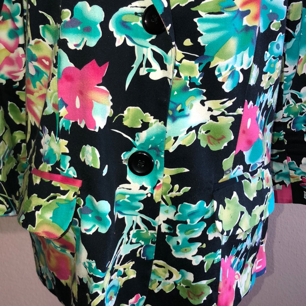 Notations Floral Print Jacket - Picture 3 of 6